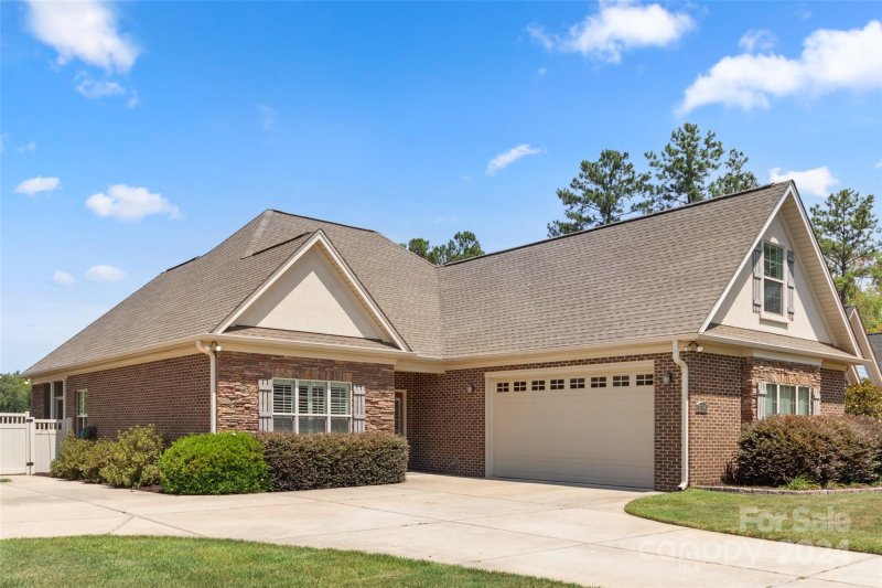 Property image 2 at 954 Wilson Drive, Lancaster, SC 29720