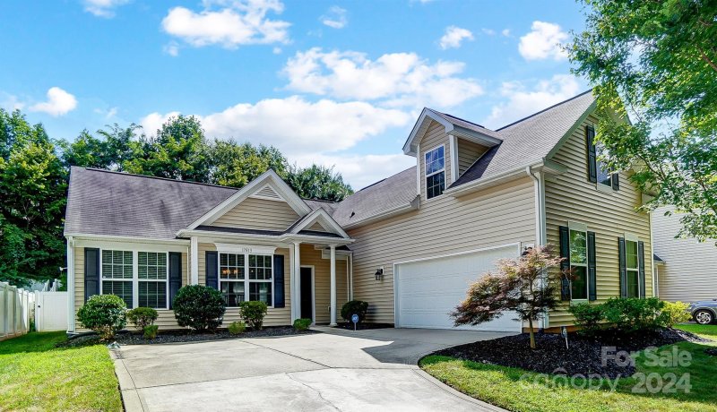 Property image 2 at 17813 Train Station Drive, Huntersville, NC 28078