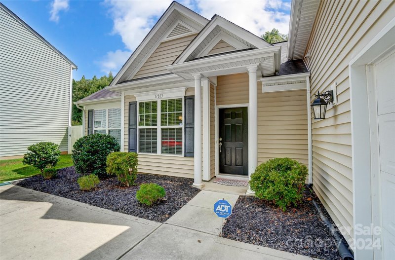 Property image 3 at 17813 Train Station Drive, Huntersville, NC 28078