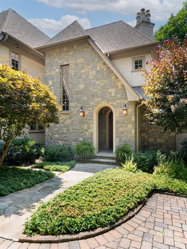 Property image 3 at 70 Brookline Drive, Asheville, NC 28803