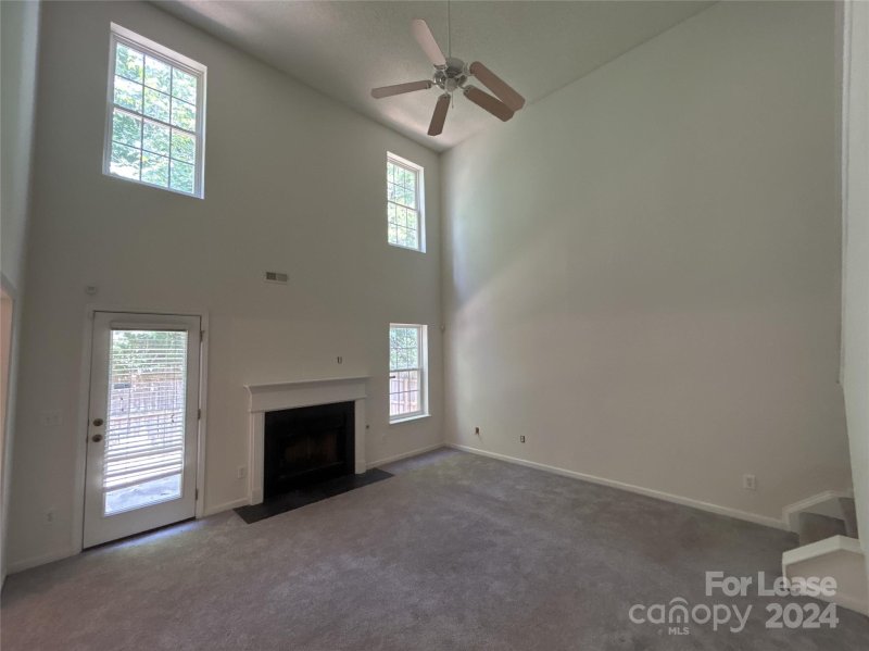 Property image 3 at 947 Grass Hollow Court, Charlotte, NC 28216