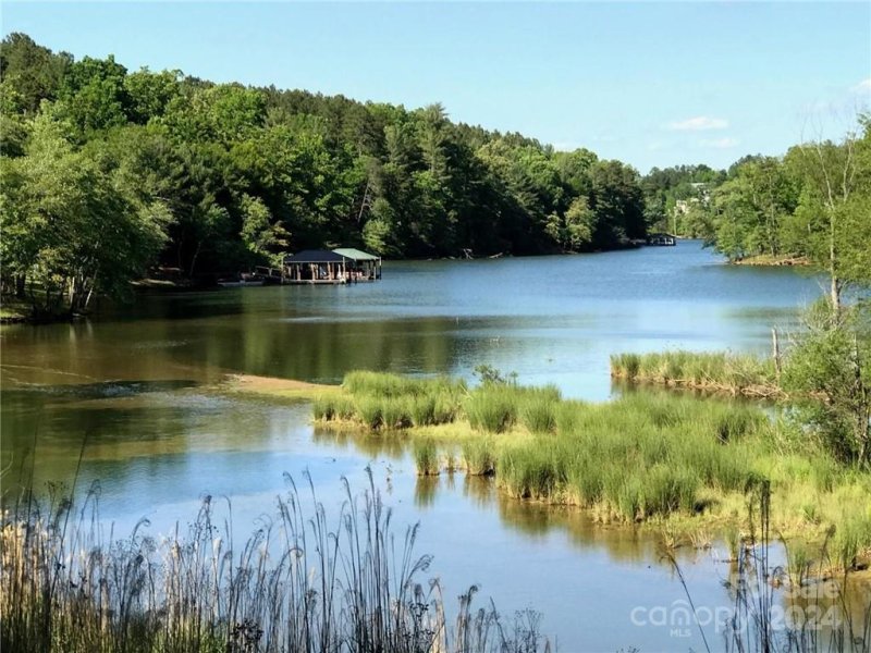 Property image 2 at 1928 W Paradise Harbor Drive, Connelly Springs, NC 28612