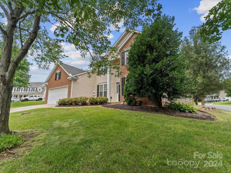 Property image 2 at 10215 Fairbourne Court, Charlotte, NC 28269