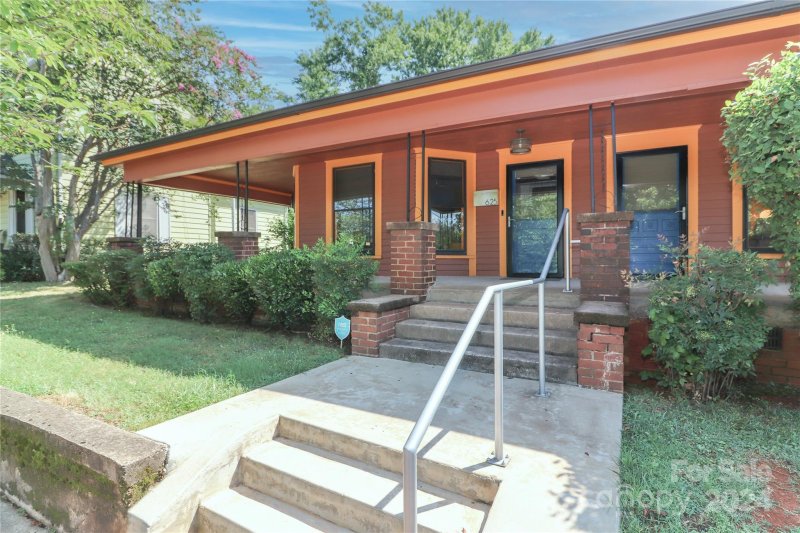 Property image 3 at 625 S Race Street, Statesville, NC 28677