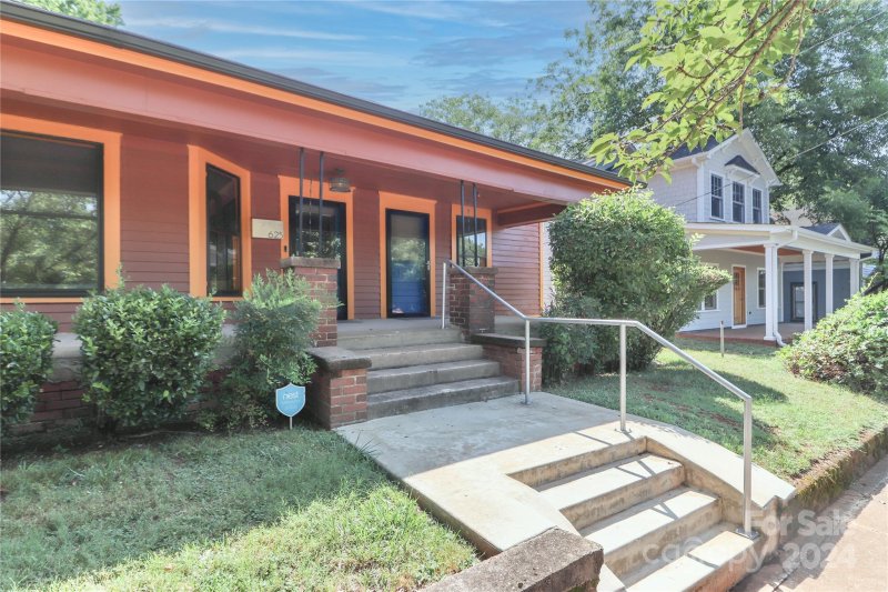 Property image 4 at 625 S Race Street, Statesville, NC 28677