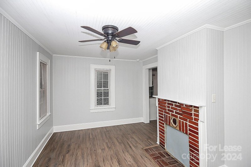 Property image 2 at 515 W Sixth Avenue, Gastonia, NC 28052