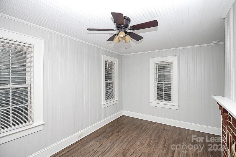 Property image 3 at 515 W Sixth Avenue, Gastonia, NC 28052