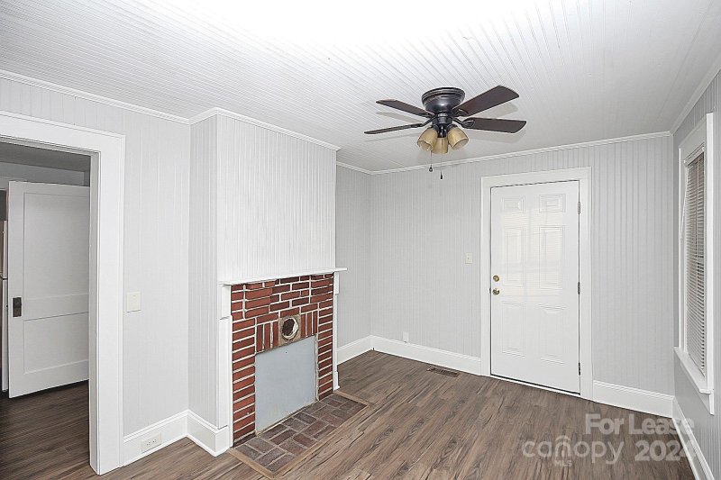 Property image 4 at 515 W Sixth Avenue, Gastonia, NC 28052