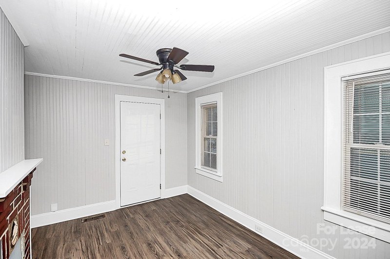 Property image 5 at 515 W Sixth Avenue, Gastonia, NC 28052