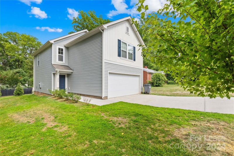 Property image 2 at 4217 Lake Road, Charlotte, NC 28269