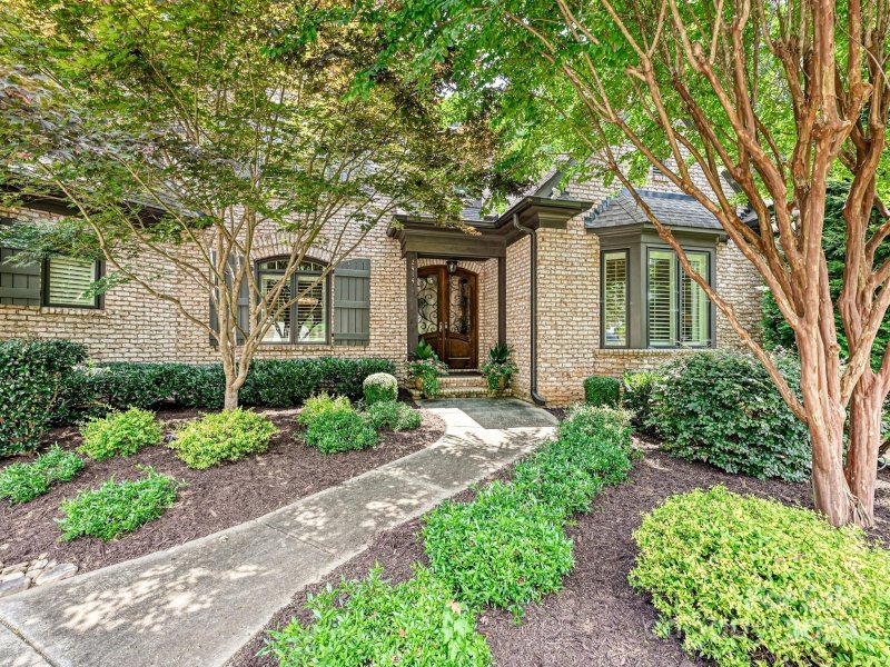 Property image 2 at 2414 Island Lake Drive, Charlotte, NC 28214