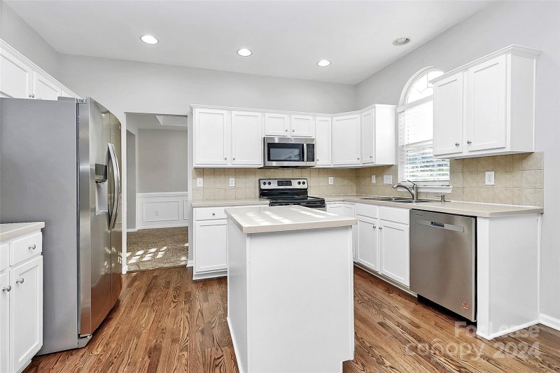 Property image 4 at 9101 Dartington Lane, Waxhaw, NC 28173