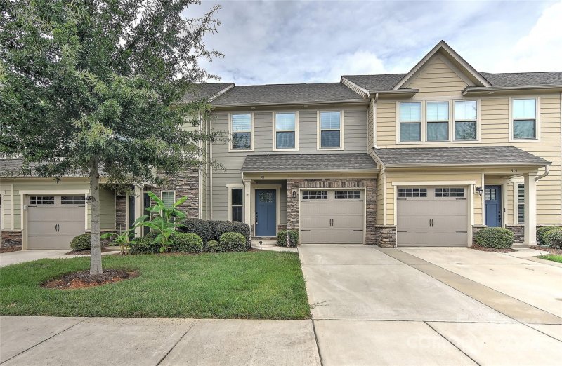 311 Willow Wood Court