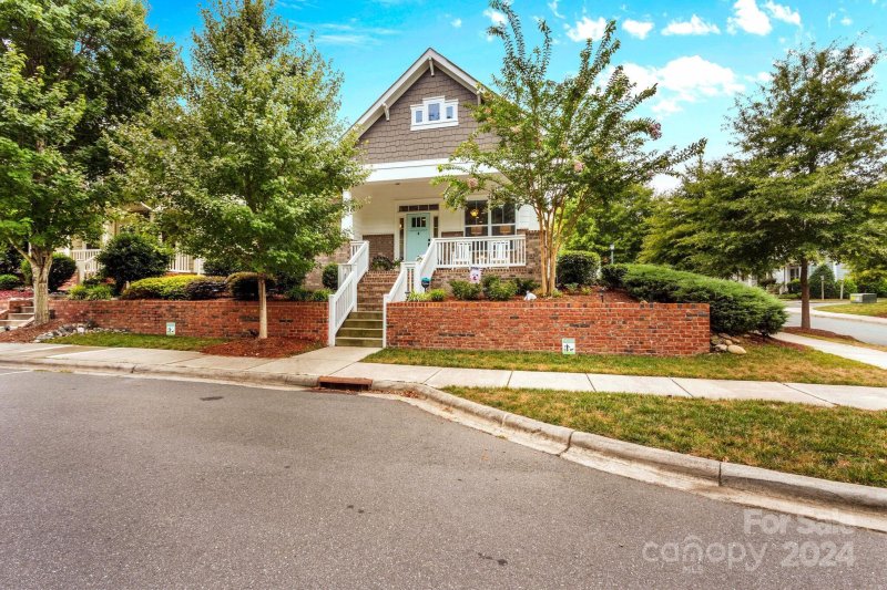 Property image 2 at 19033 Park Terrace Lane, Davidson, NC 28036