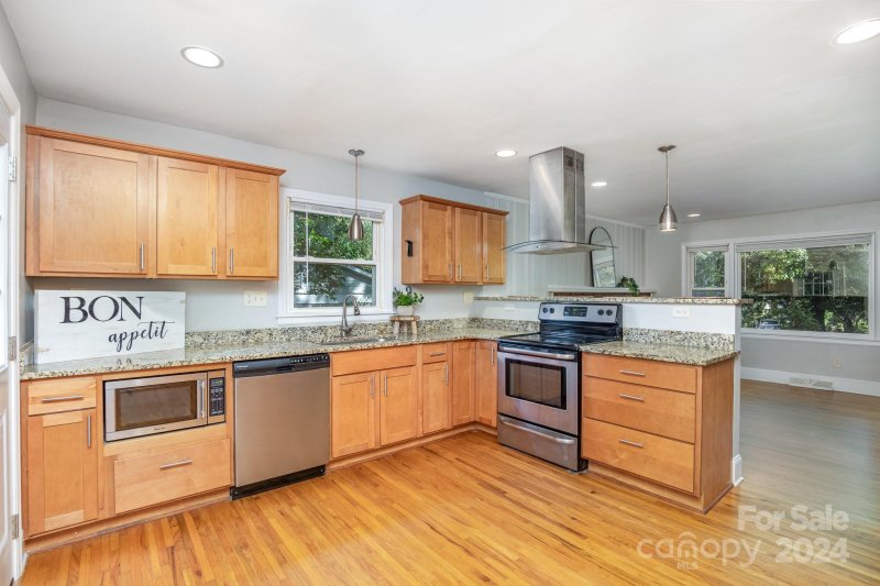 Property image 5 at 4120 Winfield Drive, Charlotte, NC 28205