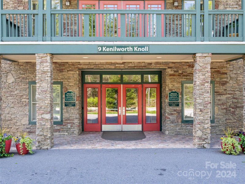 Property image 4 at 9 Kenilworth Knoll, Asheville, NC 28805