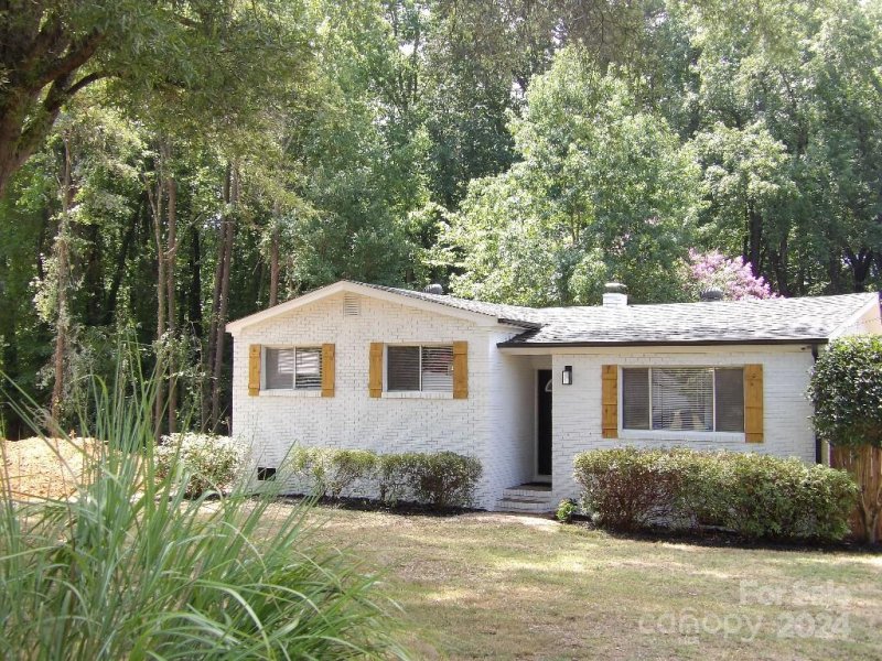 Property image 2 at 3832 Lake Road, Charlotte, NC 28269