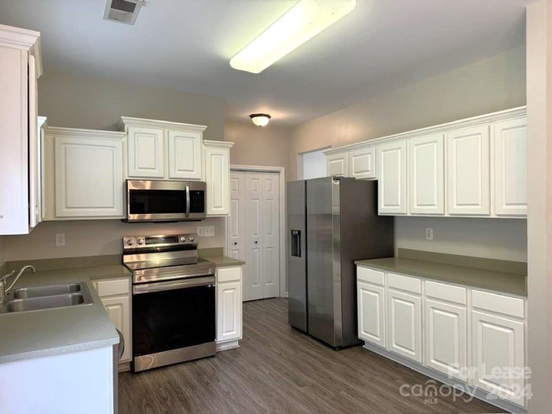 Property image 4 at 132 Meandering Way Lane, Mooresville, NC 28117