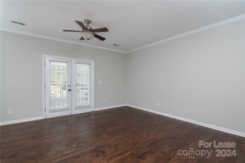 Property image 2 at 14925 Scothurst Lane, Charlotte, NC 28277