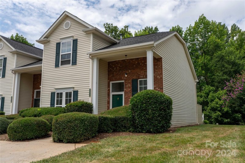 Property image 2 at 8973 Cinnabay Drive, Charlotte, NC 28216