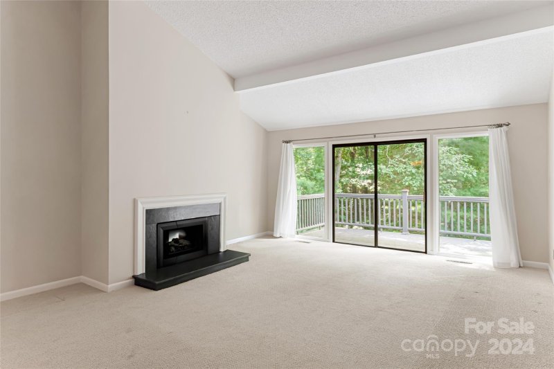 Property image 5 at 721 Crowfields Lane, Asheville, NC 28803