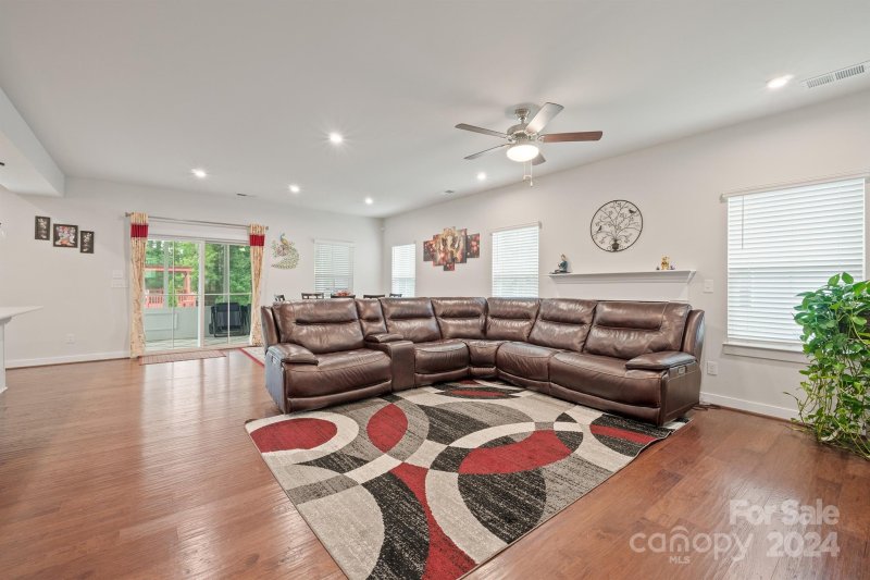 Property image 5 at 4747 Green Mountain Drive, Charlotte, NC 28215