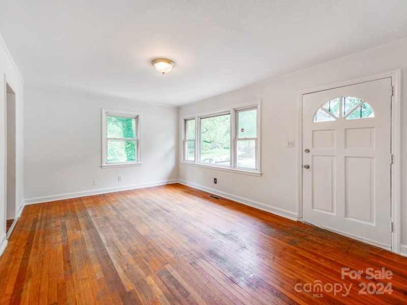 Property image 5 at 4206 Welling Avenue, Charlotte, NC 28208