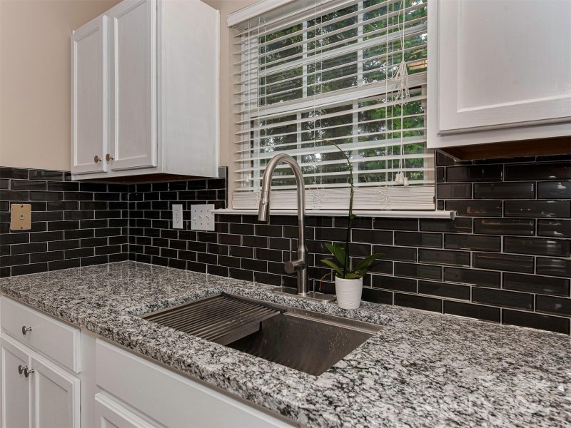 Property image 2 at 1418 Swaying Branch Lane, Clover, SC 29710