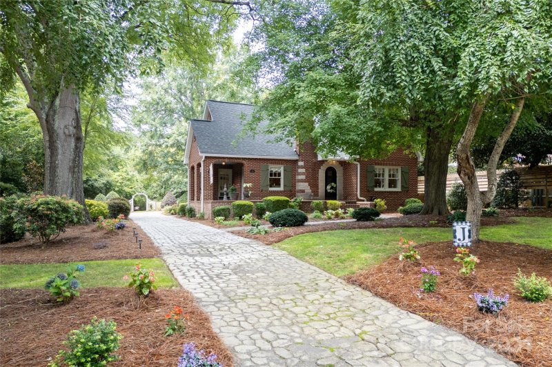 Property image 2 at 1505 Statesville Boulevard, Salisbury, NC 28144