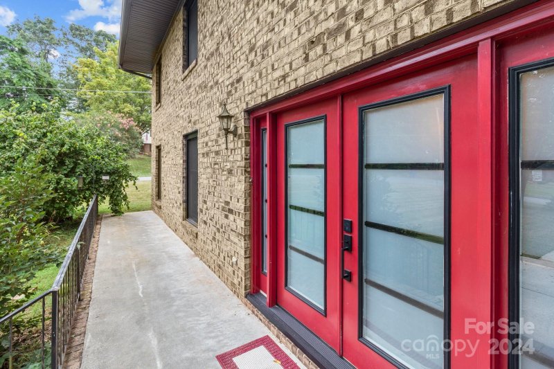 Property image 4 at 203 Valley Street, Statesville, NC 28677