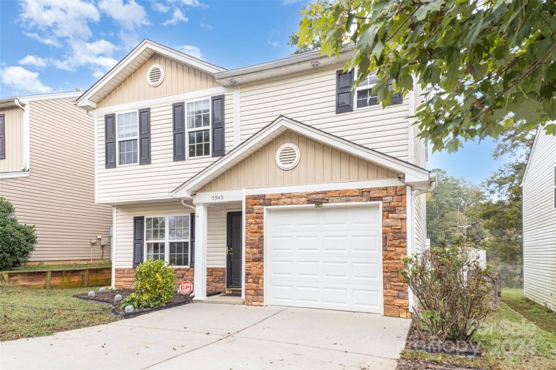 Property image 3 at 5945 Sullins Road, Charlotte, NC 28214