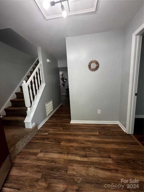 Property image 2 at 2219 Flint Glenn Lane, Charlotte, NC 28262