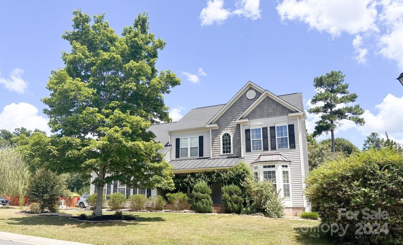 2403 Inkberry Court