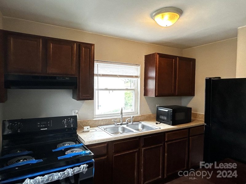 Property image 4 at 1821 Remount Road, Charlotte, NC 28208