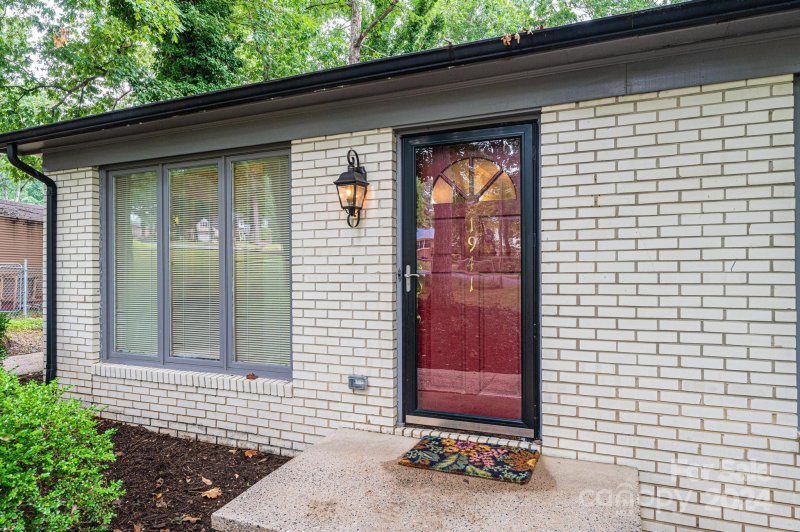 Property image 5 at 1941 12th Street, Hickory, NC 28601