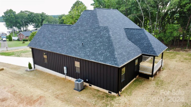 Property image 5 at 169 Harbor Point Drive, Cherryville, NC 28021