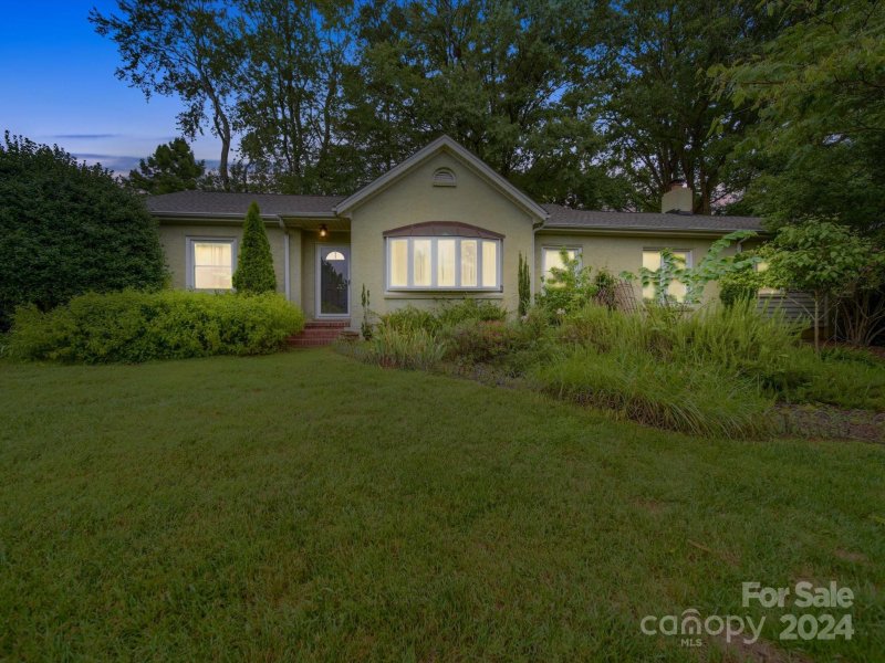 10512 Roseberry Court