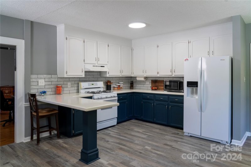 Property image 3 at 406 W 6th Avenue, Gastonia, NC 28052