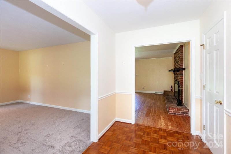 Property image 5 at 4528 Whispering Oaks Drive, Charlotte, NC 28213