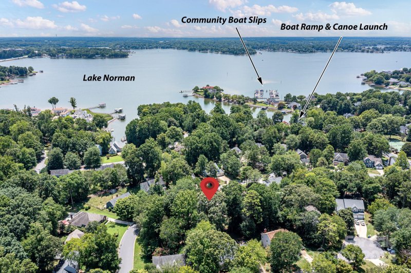 Property image 3 at 152 Southhaven Drive, Mooresville, NC 28117