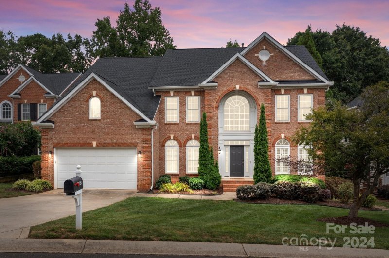 Property image 2 at 19127 Berkley Commons Drive, Cornelius, NC 28031