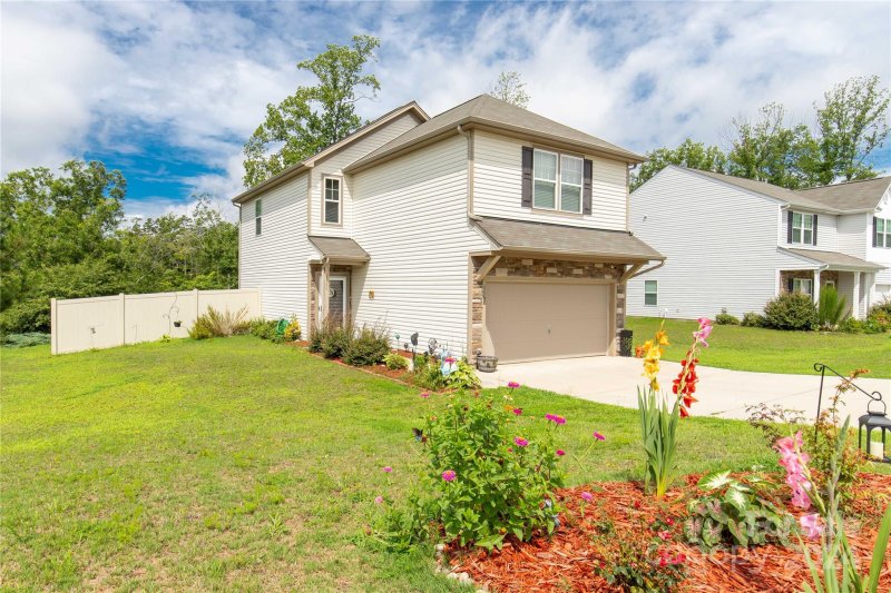 Property image 3 at 1168 Whitehall Hill Road, York, SC 29745