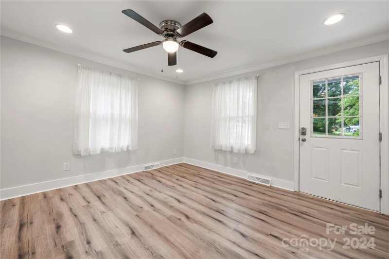 Property image 4 at 326 E 20th Street, Kannapolis, NC 28083