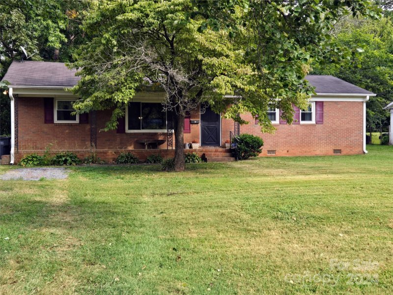 Property image 2 at 1501 Lakedell Drive, Charlotte, NC 28215