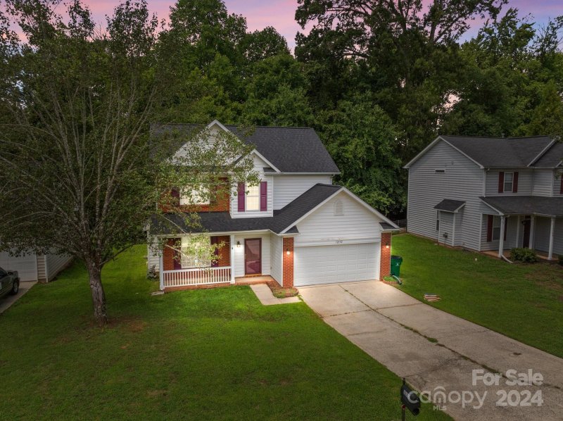 12152 Old Willow Road