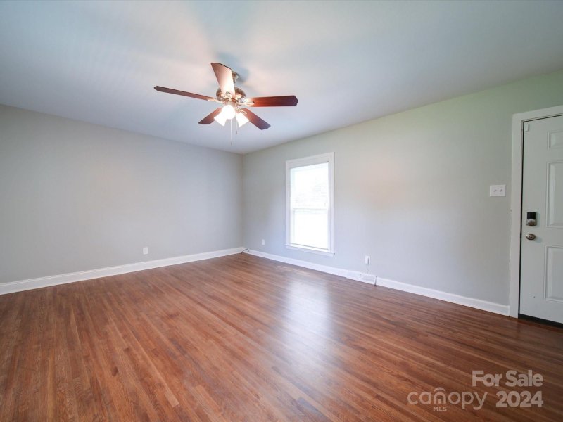 Property image 5 at 5713 Barrington Drive, Charlotte, NC 28215