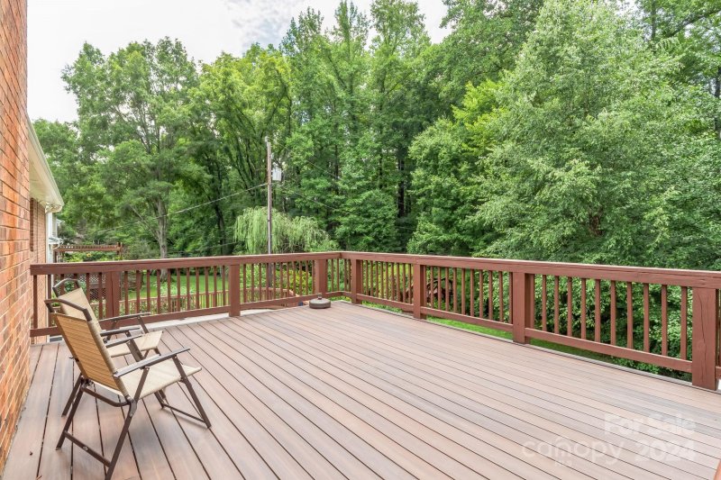 Property image 4 at 7327 Leesburg Road, Charlotte, NC 28215