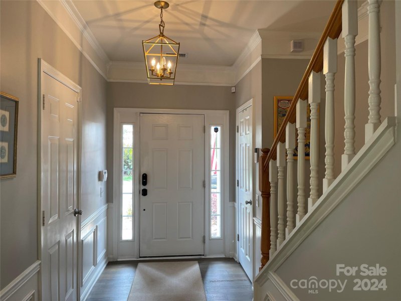 Property image 3 at 2947 Castleberry Court, Charlotte, NC 28209