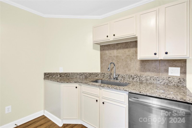 Property image 5 at 141 14th Street, Hickory, NC 28602