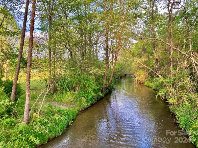 Property image 4 at 30 Hubbard Circle, Penrose, NC 28766